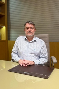 Dr. Carlos Gil Ferreira